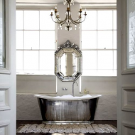 Серебристо-белое для дизайна ванной