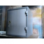 Сейф 
Размеры- (ВхШхГ)(1000х400х400)
Корпус толщиной 1,2 мм и дверь толщиной 3 мм.Замок на  двери  KALE на трейзере HAFELE.Одна полка.  Сейф  Казахстан  Офисные  36000    шт  От 10000 до 50000 тенге  Доставка входит в стоимость товара  Павлов А.В. ИП