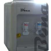 Диспенсер настольный с функцией нагрева и воды комнатной температуры
Напряжение: 220 В
Частота: 50 Гц
Мощность нагрева: 500 Вт
Нагрев: 5 л/ч 90-950С
Габариты: 340х340х450
Масса: 3,5 кг.  Настольный  Диспенсер  Китай, Bona  9000  Самовывоз    шт  Диспенсер для воды АКВАТРЕЙД ИП