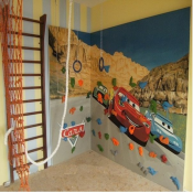 Мы изготавливаем скалодромы \