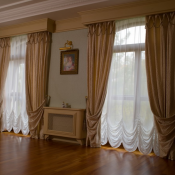 Мы предлагаем вам помощь, в создании вашего неповторимого, уникального дизайна, который будет принадлежать только вам и вашей семье!
Мы занимаемся пошивом штор, жалюзей, ролл-штор, карнизов, римских штор,ламбрикенов, скатертей, покрывал/  Салон штор  Шторы на заказ у Веры! Приемлимые цены!Гарантия! Качество!  Бесплатный выезд  Шторы, тюль продажа и пошив Каримова Вера Семеновна