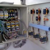 Монтаж и сборка электрощитов нашими специалистами производится в строгом соответствии с действующими нормами и стандартами ГОСТ, СНиП и ПУЭ с полным контролем качества всех работ.  Сборка и монтаж электрощитов любого типа.  5000  цена минимальная  шт.  Услуги по электроподключению разные \