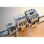 Пускатели пригодны для работы в системах управления с применением микропроцессорной техники при шунтировании включающей катушки помехоподавляющим устройством или при тиристорном управлении.  Россия  2830  от 5000 до 20000 тенге  шт  ПМ 12-010-140 220V (закр., б/реле)  TDK Energy ТОО