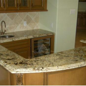 материал натуральный камень : мрамор, гранит, травертин, оникс производства индии, италии, турции.  камень индия, италия, турция. Толщина 2-3 см.  столешница из мрамора  25000  Самовывоз    метр погонный  Казахстан  Натуральный природный камень: гранит, мрамор, травертин, плитняк Universal 2030 ТОО