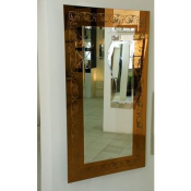 Подобрать зеркало для всех комнат в доме — задача непростая. Ведь в каждом помещении оно должно быть разным. Для ванной подходят влагостойкие полотна, в спальне хорошо смотрится трюмо, а в прихожей лучше повесить зеркало.  под заказ  Зеркало  3000  Доставка платная    кв. м  Казахстан  Зеркала Студия Монолит ТОО