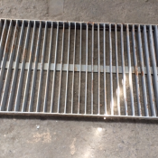 Продам очень прочные арычные решетки из черного металла!  500*930*40; 720*930*40 толщина листа 5мм  Решетки арычные  3000  1 штука  Строительные материалы ЗНК-Сталь ТОО