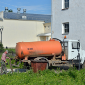 Откачаем все жидкое, заключаем договора с организациями.  Откачка септика 24 часа в сутки  5000  цена договорная  1  вакумная  Другие услуги Жан