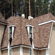 Гибкая черепица отличается своей бесшумностью и долговечностью. 
Широко применяется для кровли различных сооружений.  Битумная черепица  мягкая, гибкая черепица  1400  Доставка платная    м2  Европа  Кров Изол ТОО