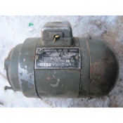 Эл.двигатель 380\\220воль АОЛ-011-50wt\\1400об\\мин от станков. эл.двигатели комьютерной техники.220вт. .и от стиральных машин белка 2шт по 5000тг и др.в рабочем состоянии .без перемоток. а также конденсаторы и редуктор силовой в алюминиевом корпусе  Двигатель электрический  Россия  5000  шт  Петр ЧЛ