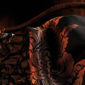 В ассортименте салона штор КРИСТАЛЛ более 30 000 видов портьерной и тюлевой ткани. Все они находятся уже на наших складах, поэтому не нужно ждать поставку понравившейся Вам ткани. Портьеру и тюль нам поставляют фабрики Турции, Италии и Германии в больших  16000  метр  Салон штор  Классические традиции оформления окна подразумевают использование бархата, парчи, хлопка, шелка и шерсти, но в ряде случаев, особенно с появлением и распространением современных интерьерных стилей, могут использоваться и другие типы тканей.  Благородство  Бесплатный выезд  Шторы, тюль продажа и пошив Салон штор КРИСТАЛЛ ИП