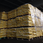 Цемент Искитим,Бухтарма  Казахстан  Россыпью  820  Доставка платная  город 1000тг  кг  М-400  \