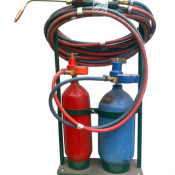 Для получения оборудования необходимо:
- прибыть на пункт выдачи с 9:00 до 19:00 (работаем без выходных и перерыва на обед)
- предъявить удостоверение личности (паспорт)
- оплатить сумму залога и сумму аренды на весь срок  Доставка платная.  Аренда газосварки  2500  цена минимальная  услуга  Компания «Бесаспап» ТОО