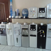 Здравствуйте, Уважаемые Казахстанцы и гости нашей Родины! К вашему вниманию диспенсеры для воды BONA. У нас Вы найдете настольные кулеры, напольные кулеры, кулеры со шкафом, кулеры с холодильником.Цены от 8300 до 45000 тыс тг.  310х310х960 мм  Напольные диспенсеры для воды BONA.  BONA  11000    Бесплатног  шт  Диспенсер для воды Технология Импорта ТОО