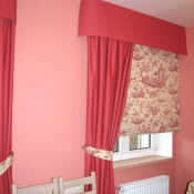 Если у вас большая кухня столовая, где вы проводите семейные праздники и торжества тогда со шторами для кухни можно проводить великое множество экспериментов. В выборе штор для кухни вас ограничивает только ваша фантазия.  30000  комплект  Салон штор  Шторы для Кухни.Шторы однотонные. Бандо.Римская штора.Срок исполнения 2 недели.  Бесплатный выезд  Шторы, тюль продажа и пошив Салон штор Bogacho ИП