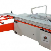 Роликовая каретка. Длина каретки 2800мм, ширина каретки 330мм. Механическая регулировка основной и подрезной пилы. Поликлиновые ремни привода основной и подрезной пилы – нет потери мощности! Литой пильный узел. Мощность двигателей 5,5 / 1,1 кВт. Без накло  SOSN32D  1350000  Доставка платная    шт  Китай  Форматно-раскроечный станок  Станки, прессы \