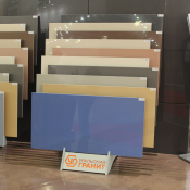 У 25 бежевый «Уральский гранит»,1-й сорт 300*300*7 ММ
Цена указана за 1 кв.м.  300*300*7 ММ  Матовый керамогранит Стандарт  1740  кв. метр  Строительные материалы ITS Group ТОО