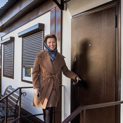 Базовая комплектация
Внешняя отделка
Стойкое к царапинам порошковое покрытие	антик медь
Декоративный оттиск «симметрия»	•
Внутренняя отделка
Стойкое к царапинам порошковое покрытие	антик медь
Декоративный оттиск «симметрия»	•
Защитная система
Замо  бесплатный замер  металлические двери  Договорная  \