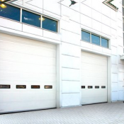 ПРОМЫШЛЕННЫЙ МАСШТАБ 
Данная серия ворот спроектирована специально для перекрытия больших проемов на промышленных объектах. 

ВЫСОКИЙ УРОВЕНЬ ТЕРМОИЗОЛЯЦИИ 
Промышленные ворота ISD01 применяются для термоизоляции помещений с высокой интенсивностью исп  бесплатный замер  промышленные ворота  Договорная  \