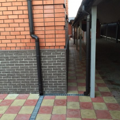 Лоток водоотводный пластиковый с решеткой стальной оцинкованной, кл. A15  1000*116*96  Арычный лоток  2800    штука  Россия  Включена в цену  TAIR-STROY ТОО