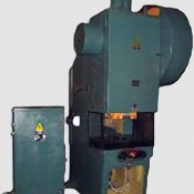 Предназначены для выполнения различных операций холодной штамповки листового и ленточного материала: вырубки, пробивки, гибки, неглубокой вытяжки и т.д.  ус. 100т  1010000  Доставка входит в цену    шт  Россия  Пресс кривошипный КЕ2130, КЕ2330  Станки, прессы Станкогид