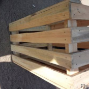 Продам новые деревянные ящики под фрукты, овощи. Сейчас в наличии 400 ящиков, ширина 40см, длина 60см, высота 30см. Как в розницу , так и оптом. Розничная цена - 600 тг/ящик, оптом по 500тг. Завод по изготовлению паллетов , поддонов.  30*40*60  Деревянные ящики  600  см  \