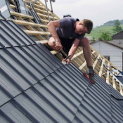 кровельные работы  ремонт кровли и монтаж кровли, по ценам звоните  Все виды  5000  Цена минимальная  ремонт кровли  Выезд специалиста, цена минимальной работы от 5000 тг.  Каз Групп Актобе ТОО