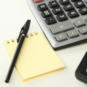 Перерегистрация юридических лиц  Перерегистрация юридических лиц производится в случаях изменения состава участников, уменьшения уставного капитала и смены наименования. 
Срок перерегистрации от 3-х рабочих дней.  15000  Юридические услуги Юридический центр \