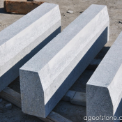 Бордюр тротуарный /поребрик/  Бордюр дорожный. Цена 2200-3350 тг  Все размеры  2200  Доставка платная    шт  катушка  Бордюры тротуарные, поребрики, бордюры дорожные из бетона и гранита, бортовые камни Ademi Qala ТОО