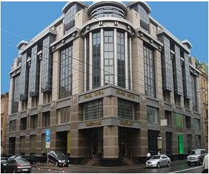 Облицовка фасадов административных зданий, отделанных в классическом стиле