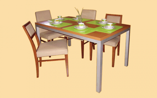 Стол и стулья в стиле 