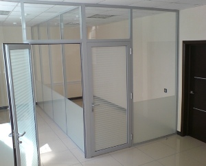 Офисные перегородки из пластика