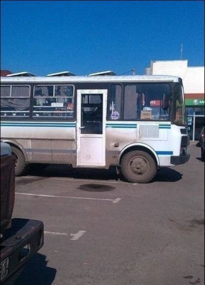 Необыкновенное применение пластиковых дверей